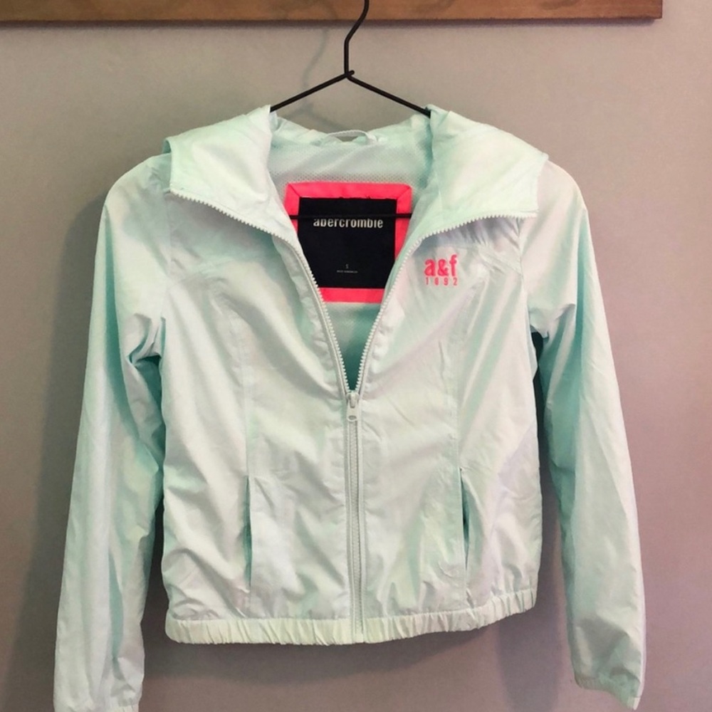 Abercrombie Kids lightweight windbreaker jacket
